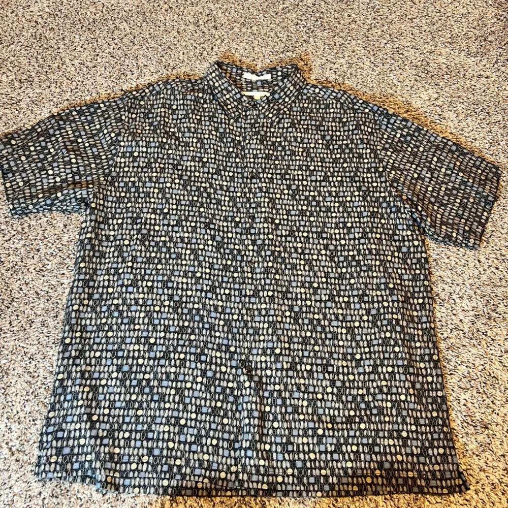 Perry Ellis Men XL Silk Shirt‎ Button Up Short Sleeve Geometric Print